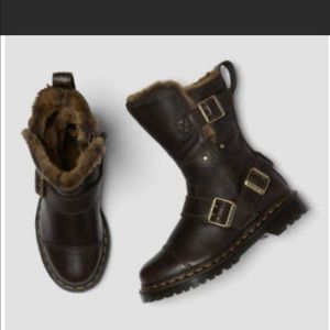 Dr. Martens KRISTY MID FAUX FUR LINED LEATHER BOOT
